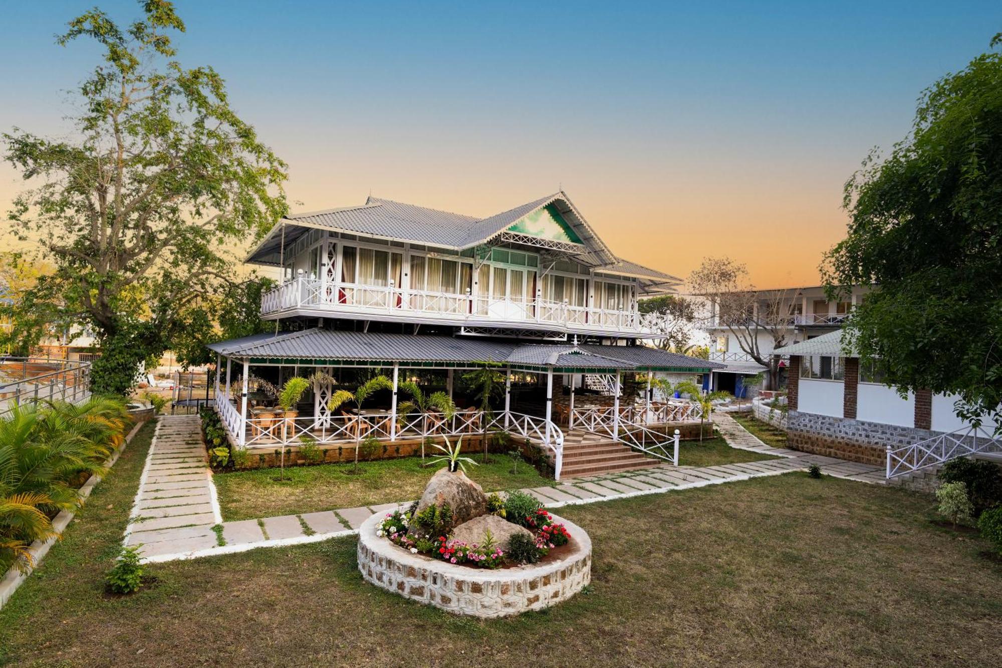 Hotel Mgm Whispering Wind'S Yelagiri Exterior foto